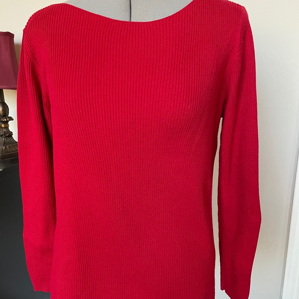 GAP red sweater medium
